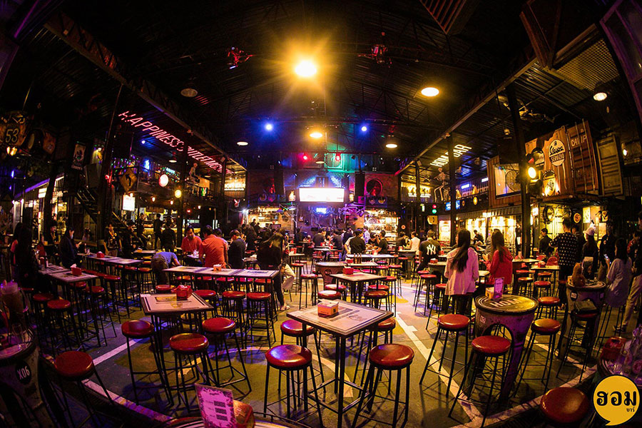 เปิดวาร์ป 11 ร้านแฮงค์เอาท์เชียงใหม่ นั่งชิลล์จิบเครื่องดื่มฟังเพลงเพราะๆ รับลมหนาว!