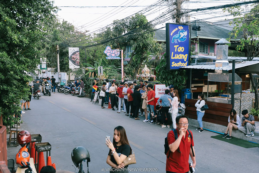 เปิดวาร์ป 11 ร้านแฮงค์เอาท์เชียงใหม่ นั่งชิลล์จิบเครื่องดื่มฟังเพลงเพราะๆ รับลมหนาว!