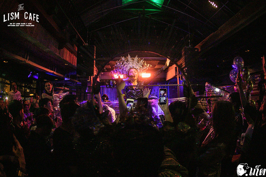 เปิดวาร์ป 11 ร้านแฮงค์เอาท์เชียงใหม่ นั่งชิลล์จิบเครื่องดื่มฟังเพลงเพราะๆ รับลมหนาว!