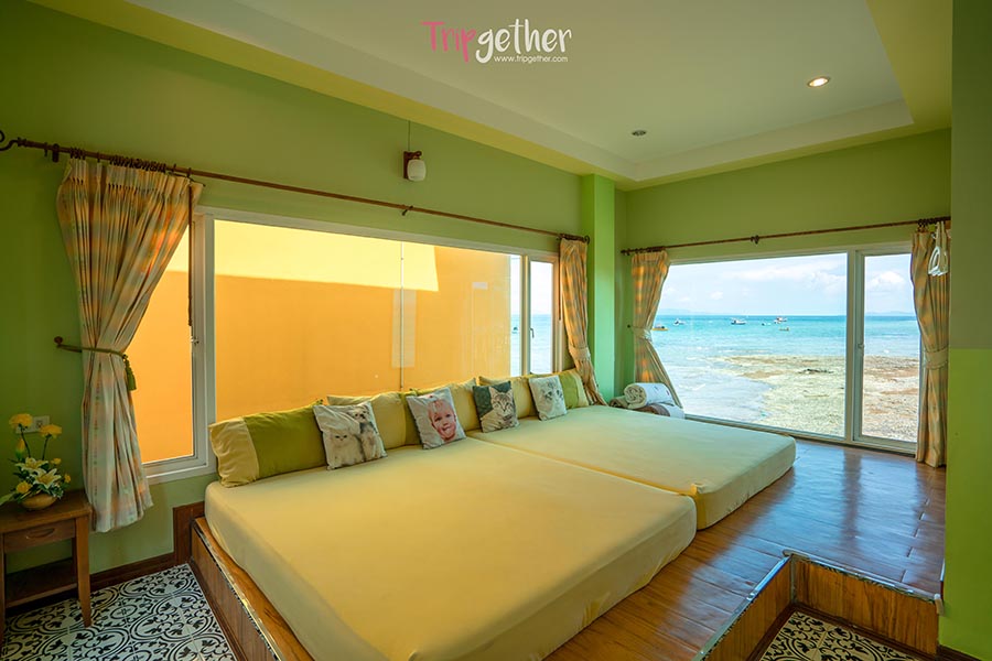 Rachawadeemoonlight_1