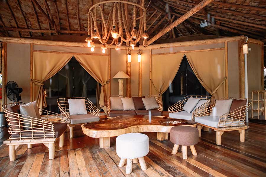 The river Flows camp_1