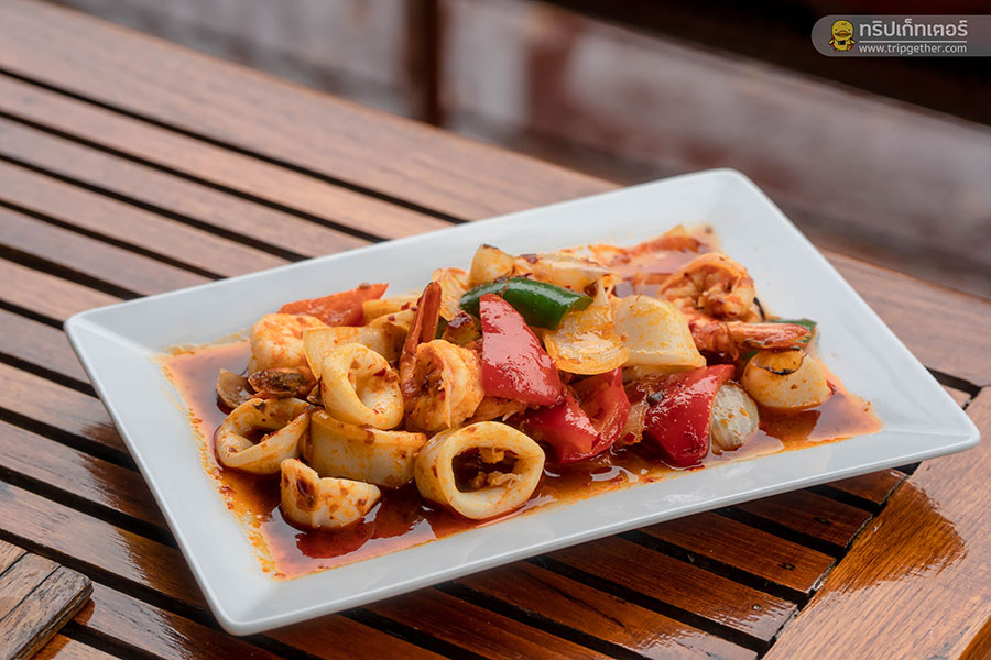 Thefloathouseriverkwai-63