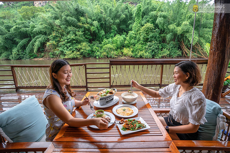 Thefloathouseriverkwai-87