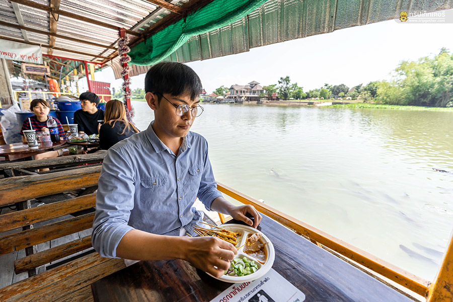 Wat_Lam_Phaya_Floating_Market-01