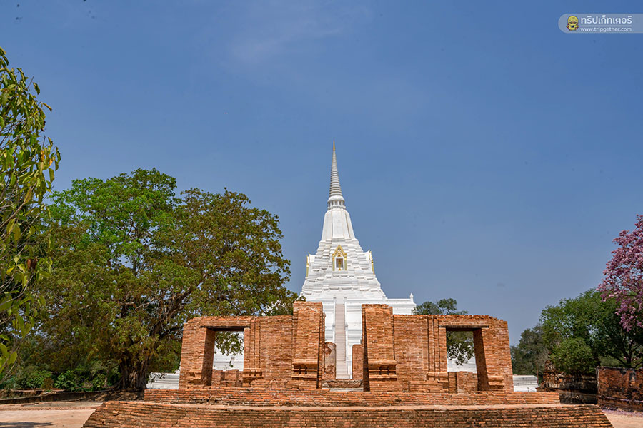 Wat_Phu_Khao_Thong-18