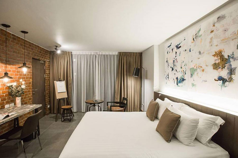 5 ที่พักกลางเมืองเชียงใหม่ มีสระว่ายน้ำบนดาดฟ้า ดูวิวภูเขาและวิวเมือง