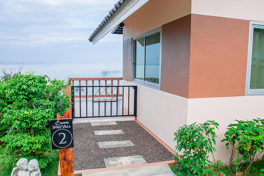 5 ที่พักเขาค้อดีไซน์ชิคๆ ชมวิวทะเลหมอกส่วนตัวได้จากปลายเตียง