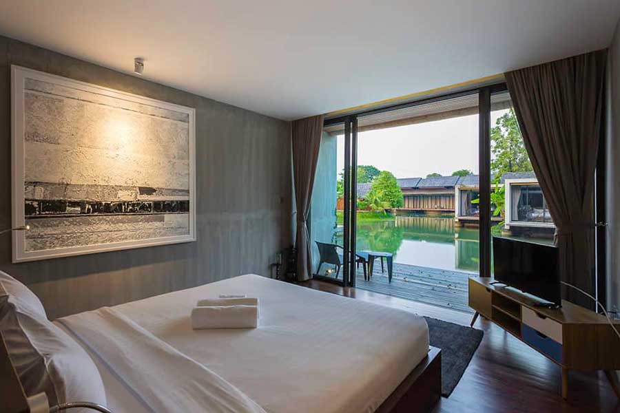 in to the forest resort_3