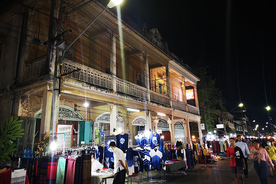 lampangwalkingstreet-1