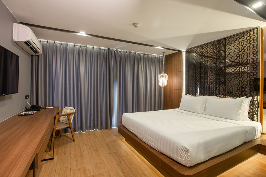 5 ที่พักกลางเมืองเชียงใหม่ มีสระว่ายน้ำบนดาดฟ้า ดูวิวภูเขาและวิวเมือง