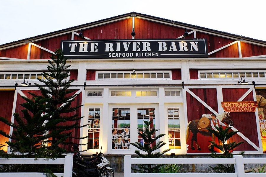 the barn3